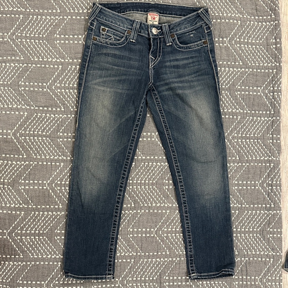 True Religion Women’s Blue Jean Capri Pants w/ White Stitching